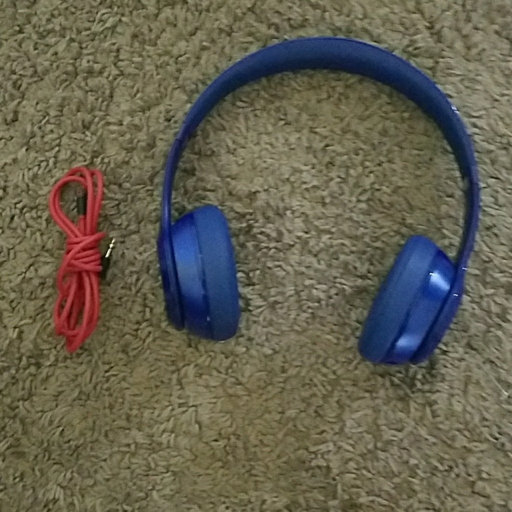 Beats solo 2